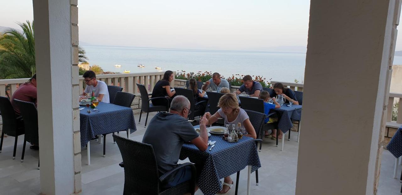 مبيت وإفطار زافالا Pansion Braco المظهر الخارجي الصورة